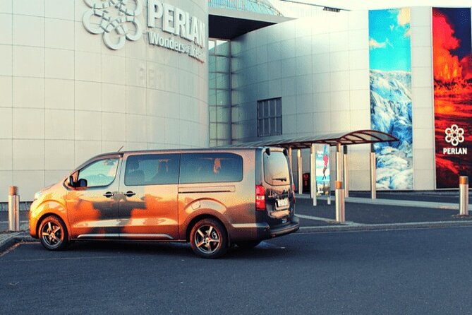 Private Keflavik Airport Transfer (Round trip) - Drivers who act like local hosts, not just chauffeurs