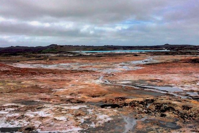 Reykjanes Peninsula & Blue Lagoon (Premium Admission Included) - Kleifarvatn Lake: tectonics first, viewpoints second
