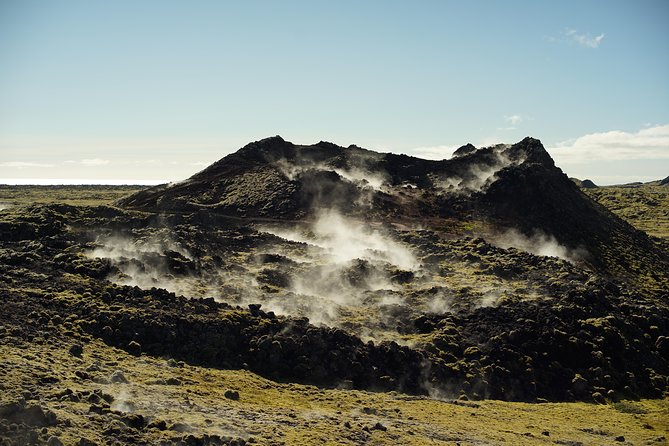 Reykjanes secret G spots - raw edition - What to wear on Reykjanes: plan for constant change