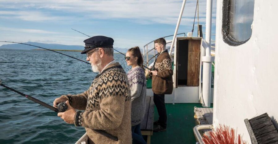 Reykjavik: 3-Hour Sea Angling Gourmet Experience Tour - The 3-hour rhythm: what happens from start to finish