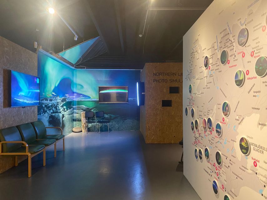 Reykjavik: Aurora Reykjavik The Northern Lights Center Entry - 360° Aurora VR, how indoor viewing builds your night-sky skills