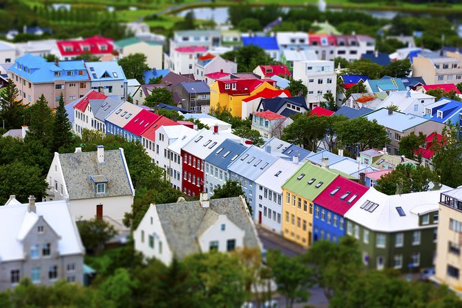 Reykjavik City Walking Tour - Pace, weather gear, and who should do this walk