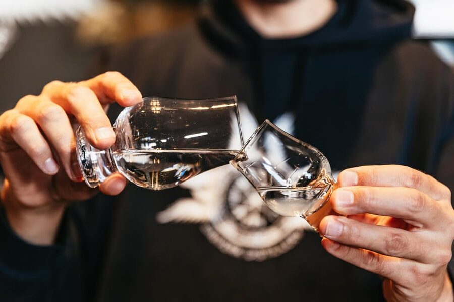 Reykjavik: Eimverk Distillery Guided Tour with Tasting - What to buy after the tour, and how to pack it smart