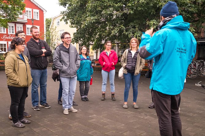Reykjavik Folklore Walking Tour: Meet the Elves, Trolls & Ghosts of Iceland - Hólavallagarður cemetery and the Deacon of Dark River ghost