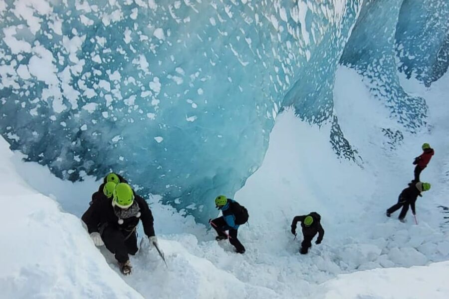 Reykjavik: Glacier Hike, Waterfalls and Black Sand Beach - How Weather and Timing Are Handled (This Is Where Guides Earn Their Pay)