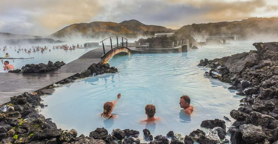 Reykjavík: Golden Circle, Blue Lagoon, and Aurora Tour - Gullfoss and Geysir: Water Power and Hot Springs Energy