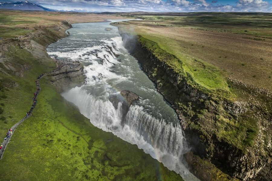 Reykjavik: Golden Circle Day Tour with optional Blue Lagoon - The bus day comfort upgrade, tablets with GPS and USB power