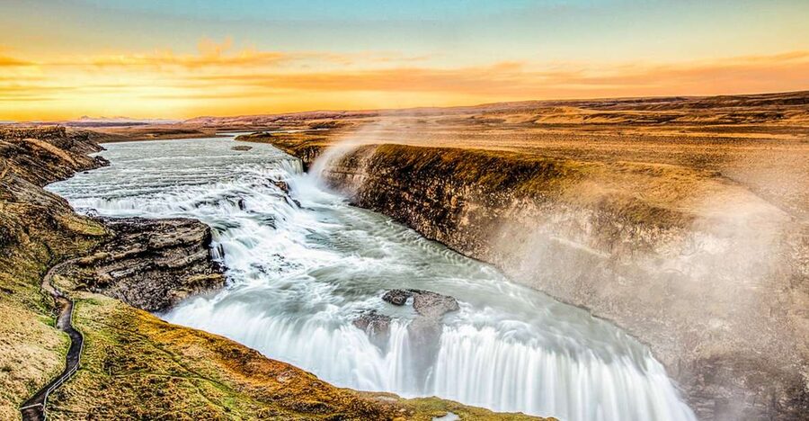 Reykjavik: Golden Circle Full-Day Tour with Kerid Crater - How this Golden Circle day feels from the start