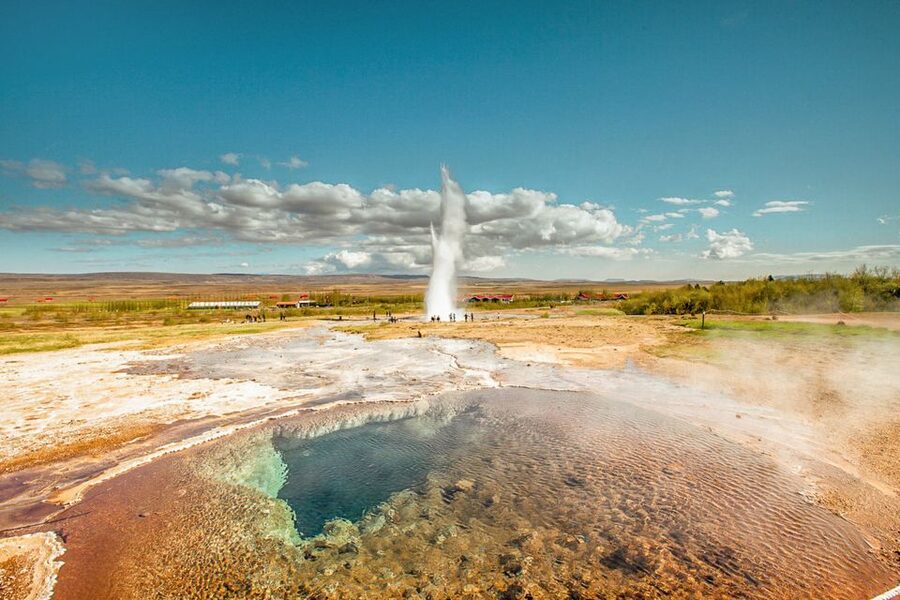 Reykjavik: Golden Circle Full-Day Tour with Kerid Crater - Þingvellir National Park: walking the plate boundary