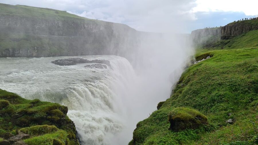 Reykjavik: Golden Circle, Kerid Crater and Sky Lagoon Tour - Gullfoss: two tiers of waterfall with multiple places to look