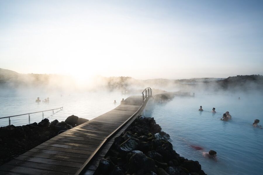 Reykjavik: Golden Circle, Kerid Crater, & Blue Lagoon Tour - The Minibus Setup: Pickup, Wi-Fi, and the Reality of Time