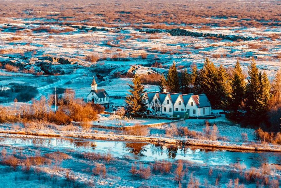 Reykjavik: Golden Circle, Tomato Farm and Kerið Crater Tour - Gullfoss Waterfall: timed walking and Iceland wind you can feel