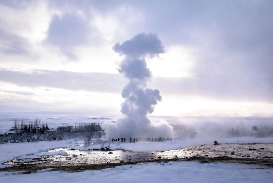 Reykjavik: Golden Circle, Tomato Farm and Kerið Crater Tour - Geysir geothermal area: Strokkur’s eruption rhythm