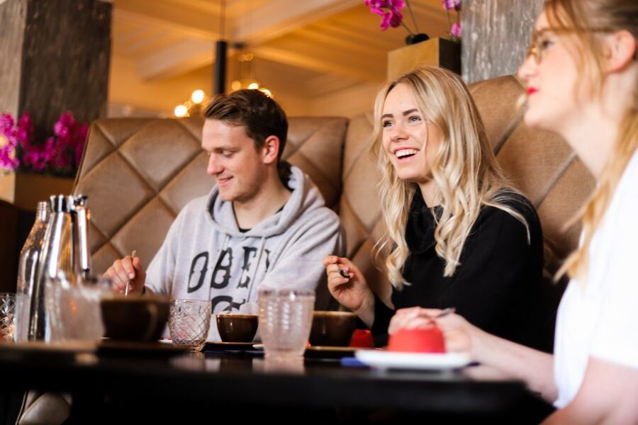 Reykjavik: Guided Foodie Walking Tour with 6 Tastings - Key highlights before you go