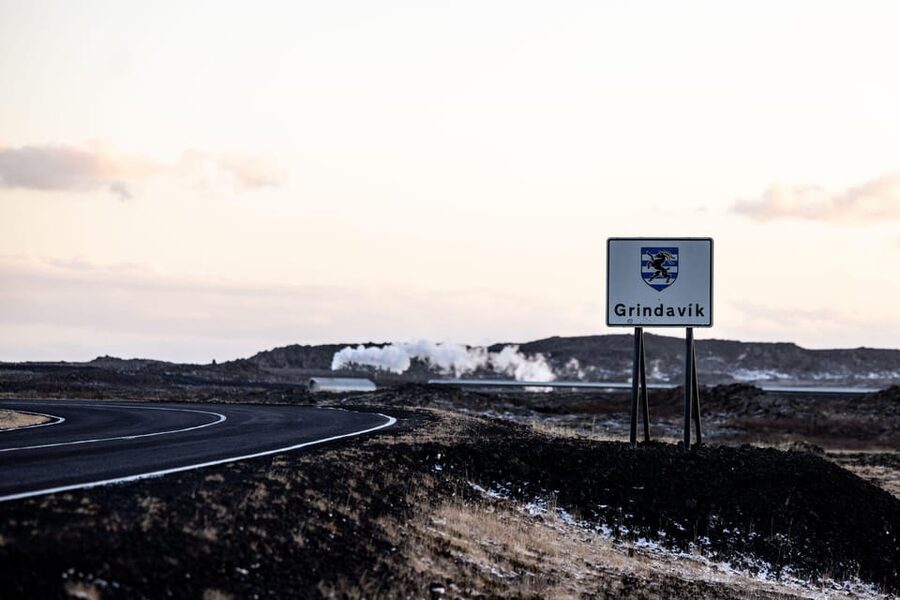 Reykjavik: Guided Tour to Volcano and Reykjanes Geopark - Price and what you actually get for $95