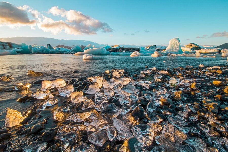 Reykjavik: Jokulsarlon Glacier Lagoon Full-Day Guided Trip - Jökulsárlón Glacier Lagoon: Icebergs, Breiðamerkurjökull, and the Boat Choice