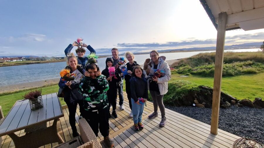 Reykjavik: Make an Icelandic Wool Monster - How the Hour Works, From Wool Pieces to a Finished Monster