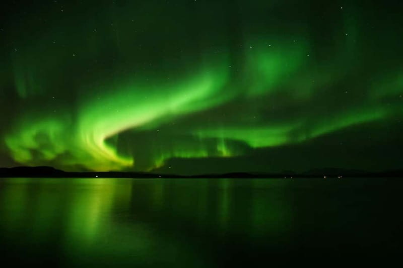 Reykjavik: Northern Lights Adventure Tour with Hot Chocolate - Price and value: is $67 a fair deal for 3.5 hours?
