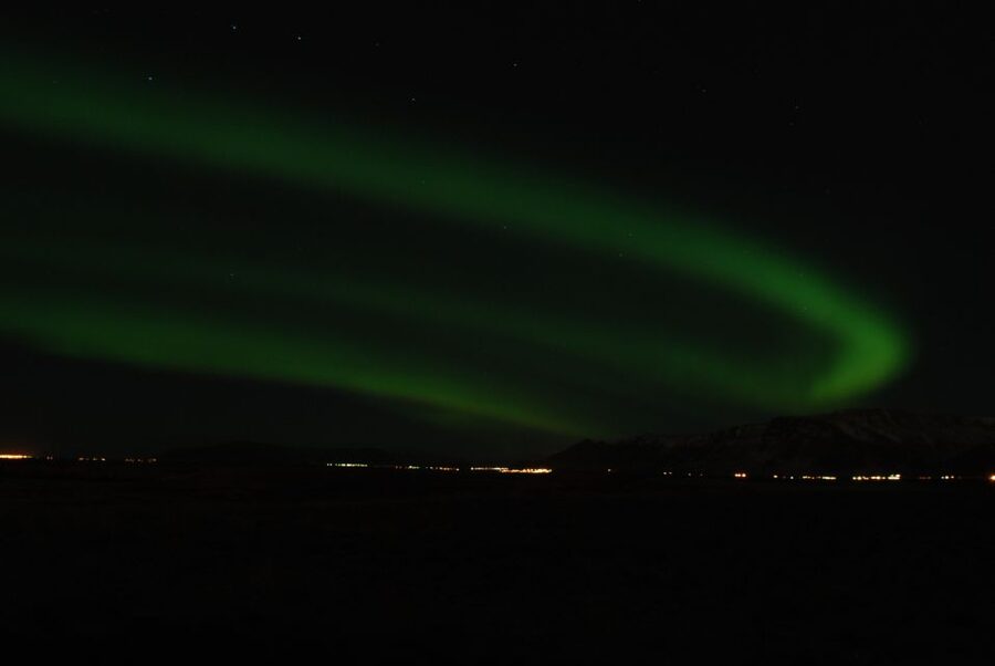 Reykjavík: Northern Lights Cruise - The Onboard Café: Hot Drinks, Snacks, and Keeping Your Energy Up
