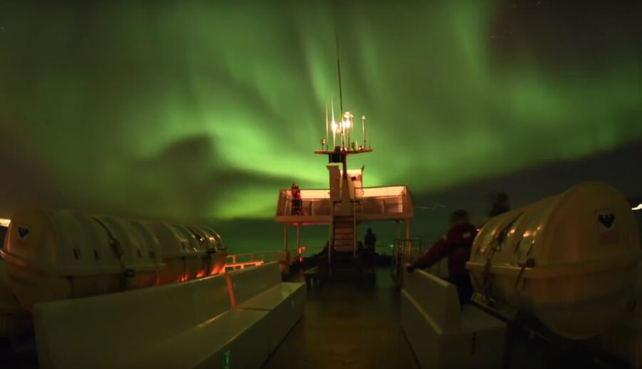 Reykjavík: Northern Lights Cruise - Into Faxaflói Bay: The City View, the Landmarks, and the Route You Want