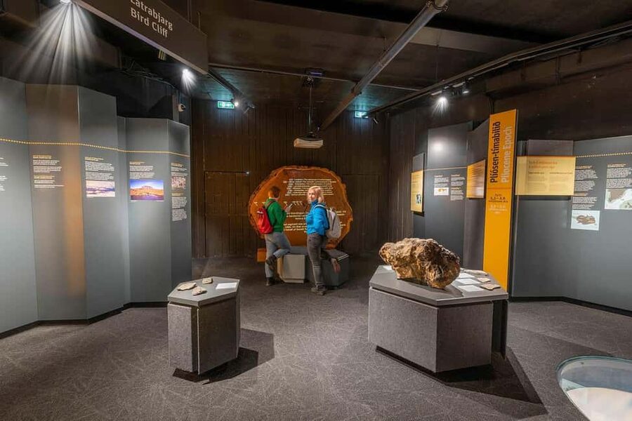Reykjavik: Perlan Museum Wonders of Iceland Entrance Ticket - Volcano Shows: Feeling Iceland’s Fire Power Without a Field Trip