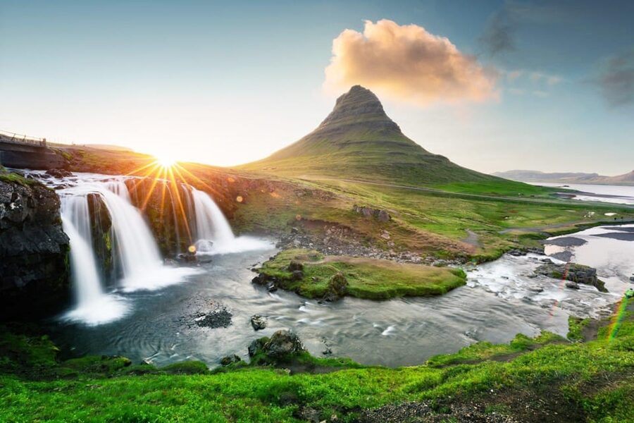 Reykjavik: Snæfellsnes Day Trip with Vatnshellir Lava Cave - Pickup, bus ride, and why the day stays organized