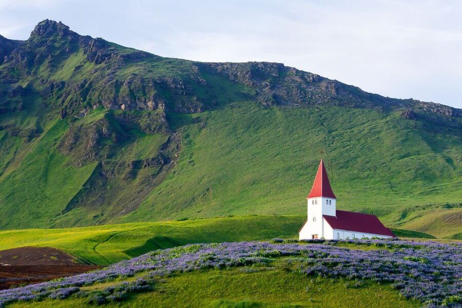 Reykjavík: South Coast Waterfalls, Black Sand & Glacier Tour - Skógafoss: The 60-Meter Drop That Makes Everyone Stop Talking