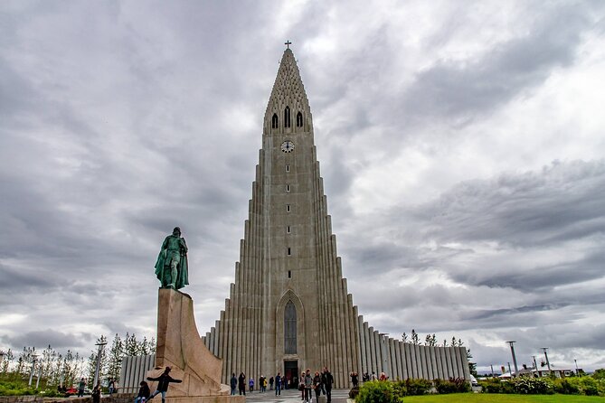 Reykjavík Walking Tour - Early settlement stories and Reykjavik’s harbor connection