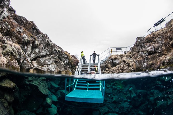 Silfra: Snorkeling Between Tectonic Plates Pick Up from Reykjavik - What actually happens in the water, Silfra Hall to Lagoon