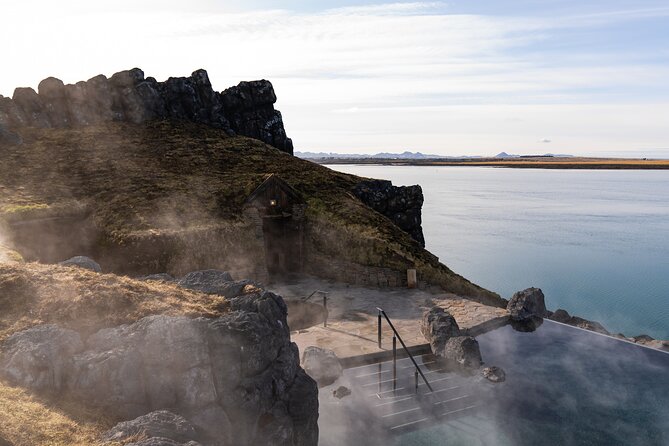 Sky Lagoon Spa Experience with Private Transfer from Reykjavík - Private Reykjavik transfer: the real value is less hassle