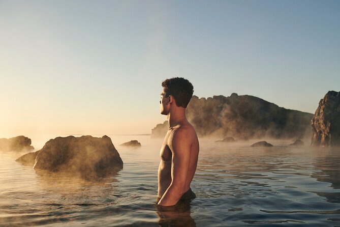 Sky Lagoon Spa Experience with Private Transfer from Reykjavík - Picking Sér Pass vs Saman Pass (and what it changes)