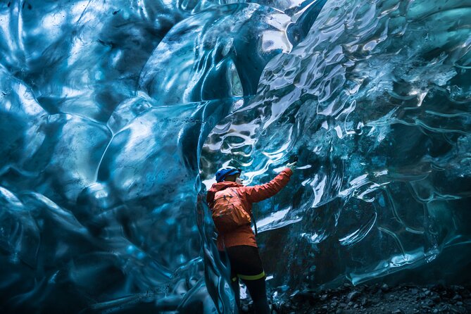 Small-Group Ice Cave Tour from Jökulsárlón - Small-Group Reality: Max 12, Multiple Companies, Still a Calm Pace