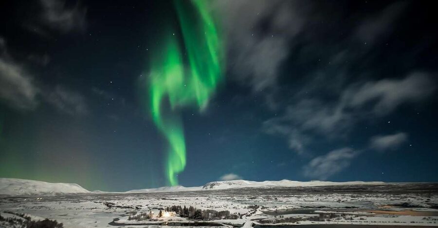 Small-Group Premium Northern Lights Tour from Reykjavik - A 4-hour Northern Lights quest, with Reykjavík behind you