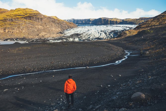 South Coast Day Tour Black Sand Beach & Waterfalls from Reykjavik - Guides turn a list of stops into a story