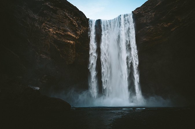 SOUTH COAST : The Discovery - Seljalandsfoss: The Final Waterfall Stop for One Last Great Shot