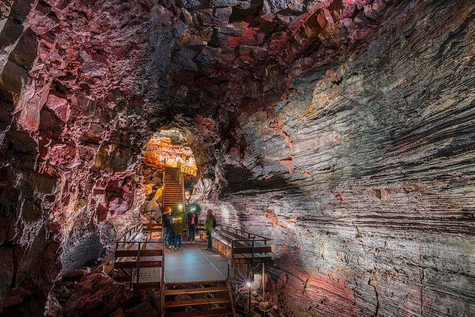 The Lava Tunnel Tour with Transfer from Reykjavik - What happens in the tunnel: from headlamp to photo-worthy formations