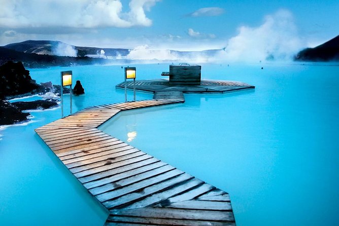 Unique bathing in an Icelandic hot springs at the Blue Lagoon - Practical tips so your visit feels smooth