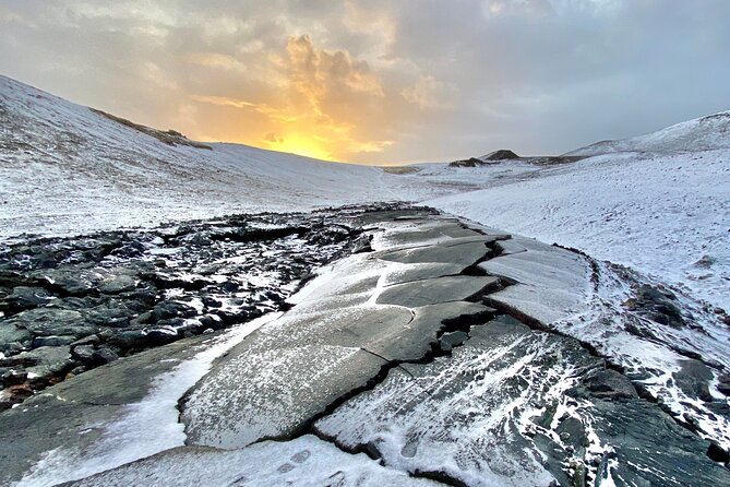 Volcano Eruption Site Hike & Reykjanes Tour from Reykjavik - Stop 3: Gunnuhver Hot Springs, mud pots and hissing vents