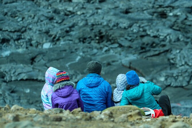 Volcano Tour on Reykjanes Peninsula Including Icelandic Snacks - Kleifarvatn Lake drive-by: geology you can see in minutes